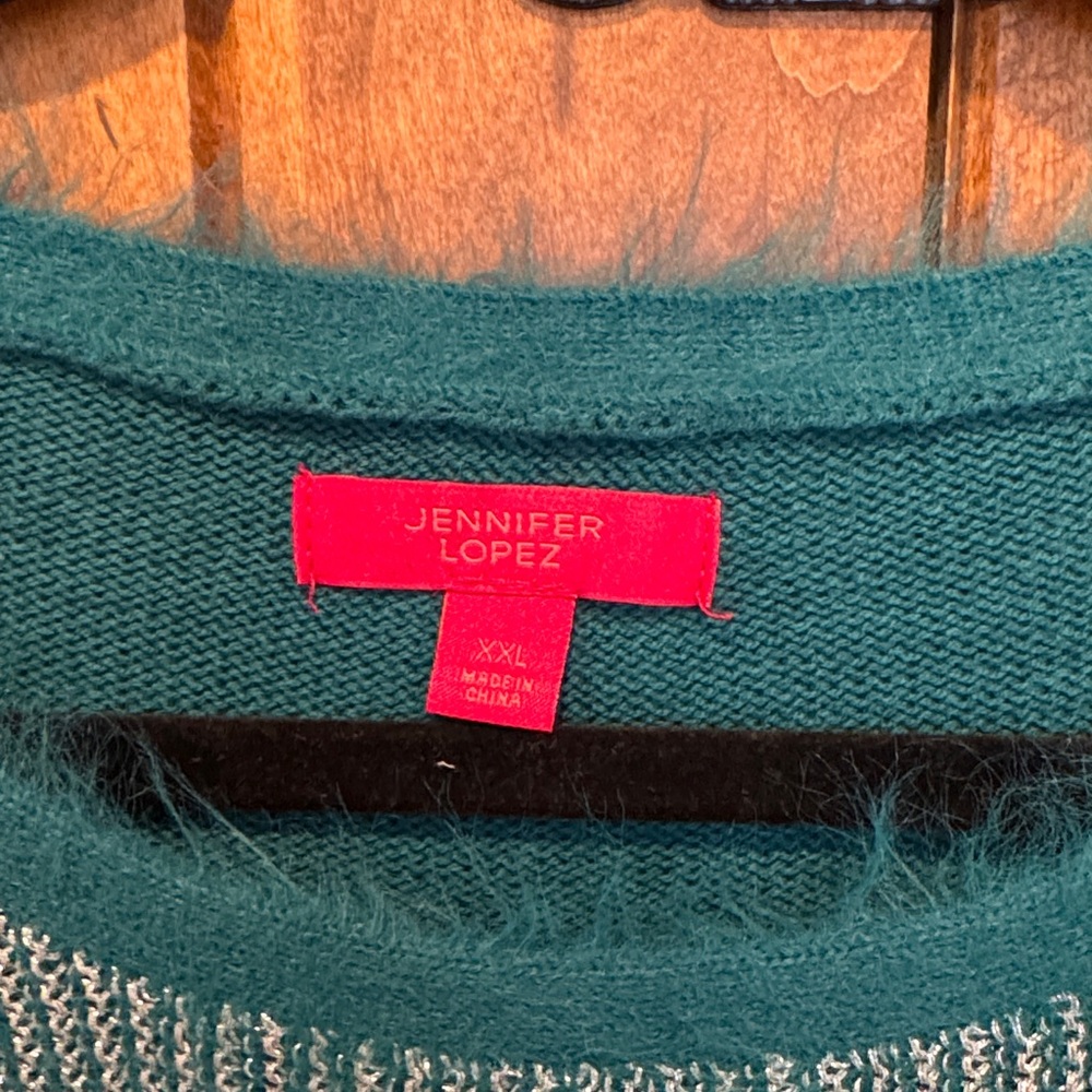 Jennifer Lopez Teal and Cream Crew Neck Sweater - Picture 2 of 9